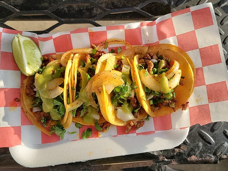 Taqueria Yolanda (Food Truck) food